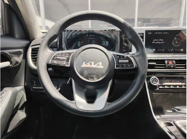 Car image 23