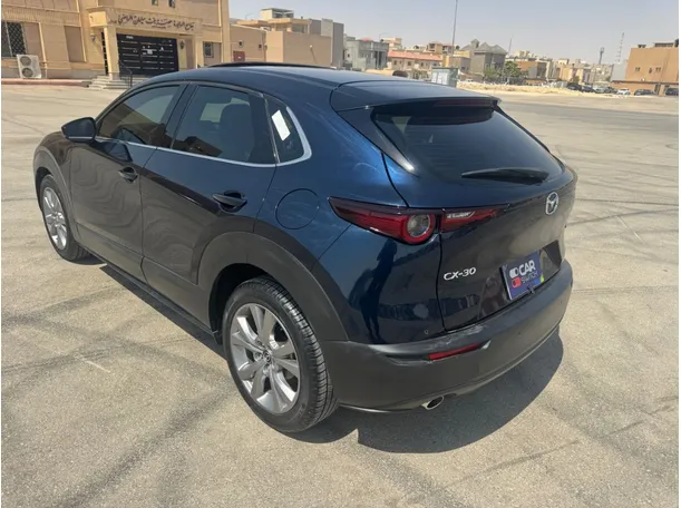 Car image 7