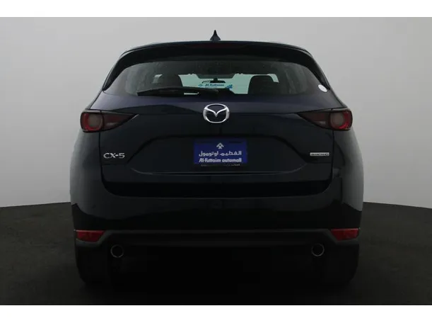 Car image 12