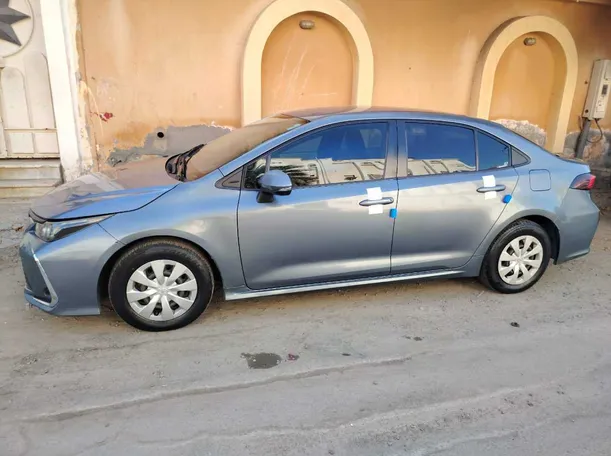 Car image 8