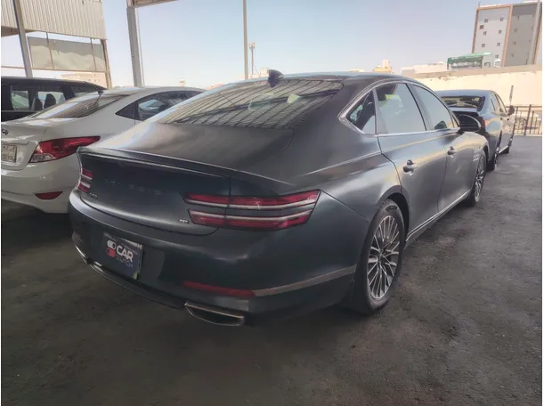 Car image 5