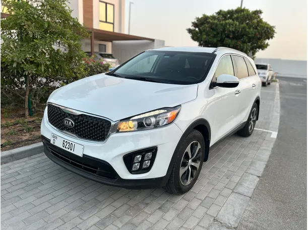 2017 Kia Sorento in Dubai