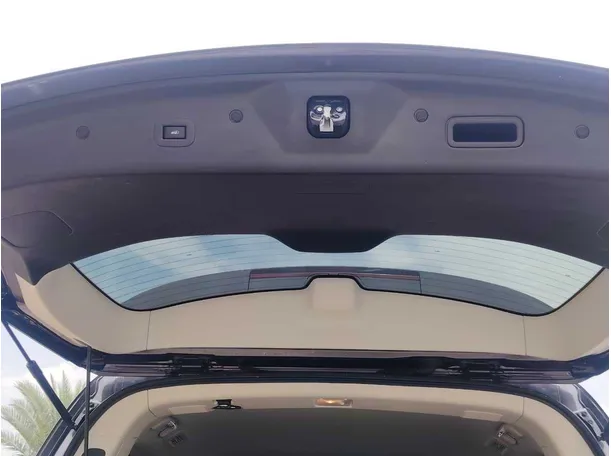 Car image 29