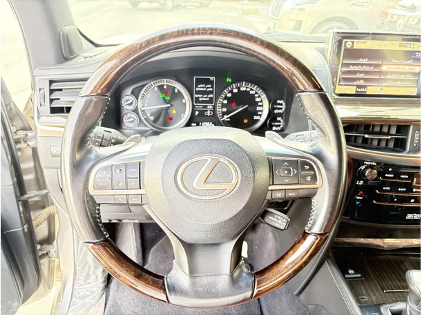 Car image 22