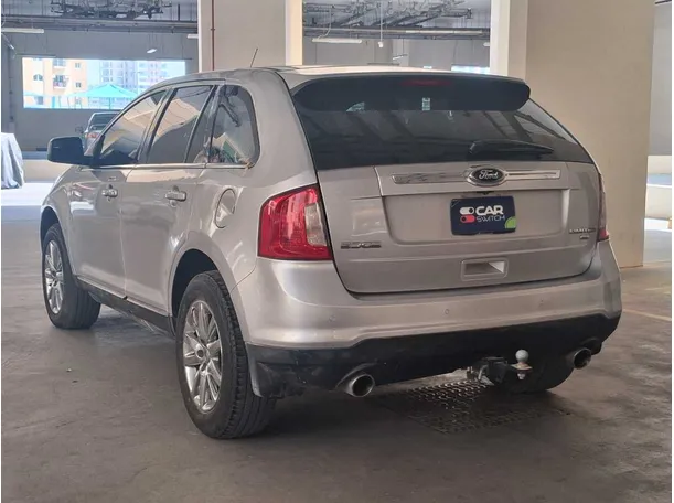 Car image 7