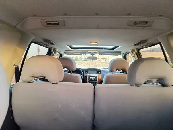 Car image 25