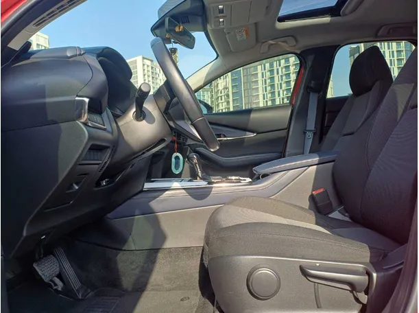 Car image 22