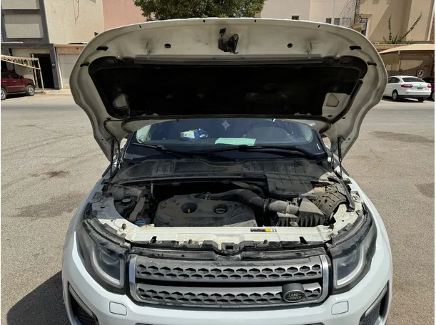 Car image 26