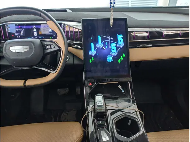 Car image 16