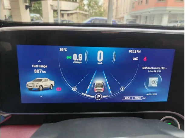 Car image 28