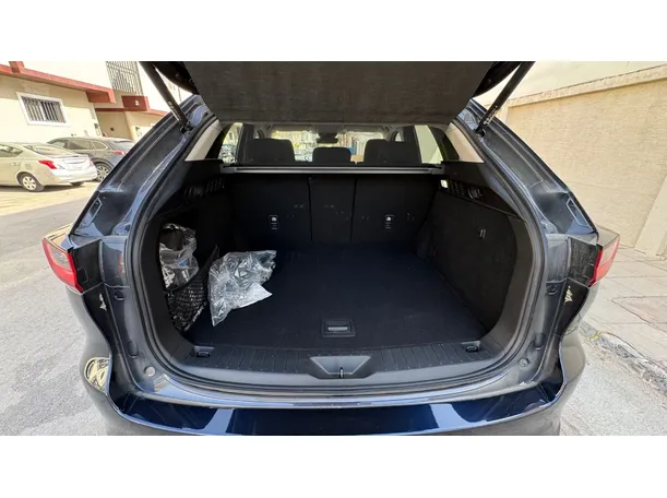 Car image 22