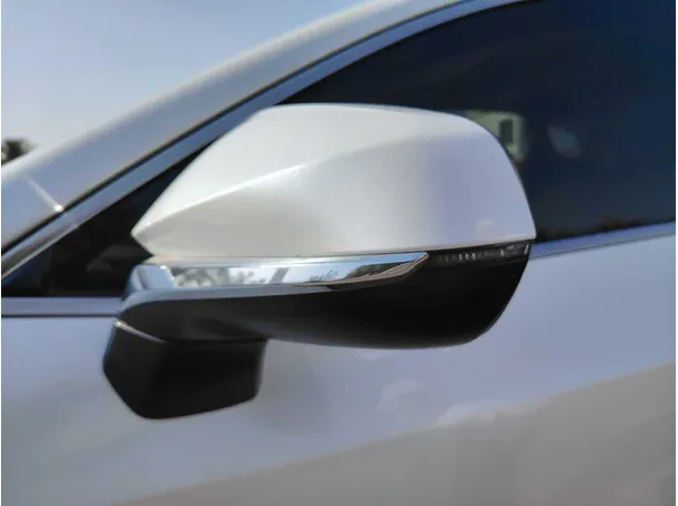 Car image 31