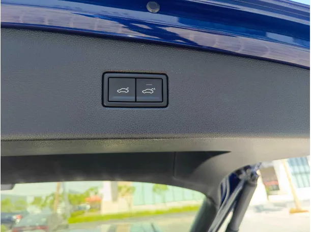 Car image 33