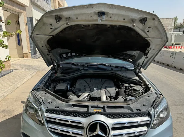 Car image 27