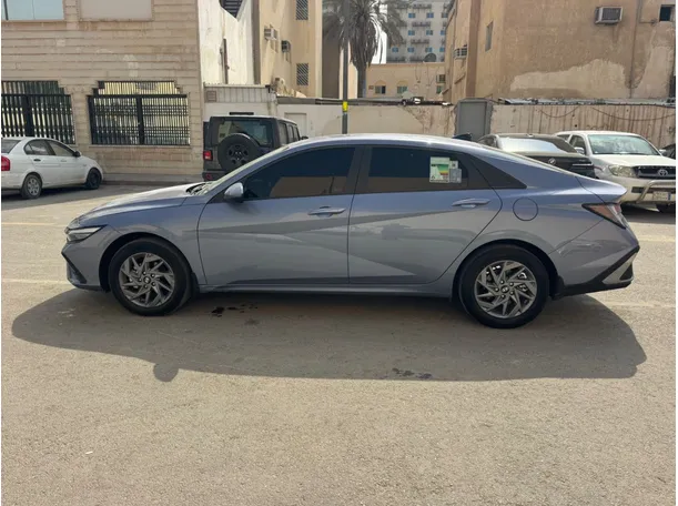 Car image 8