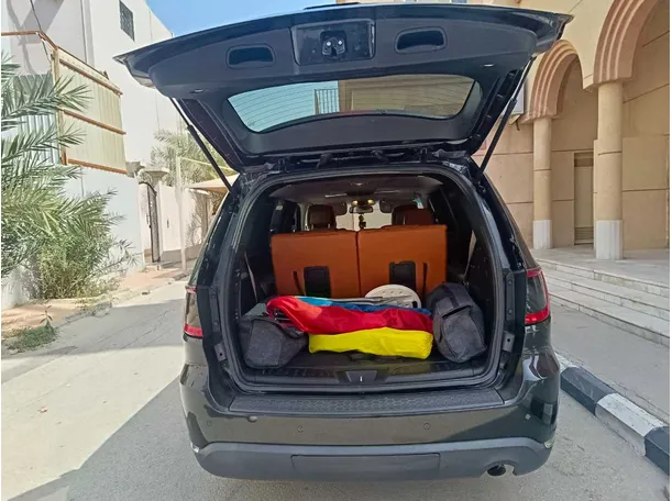 Car image 28