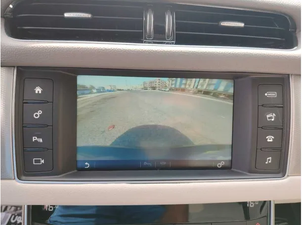 Car image 33