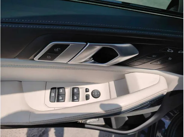 Car image 45
