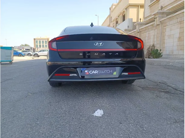Car image 6