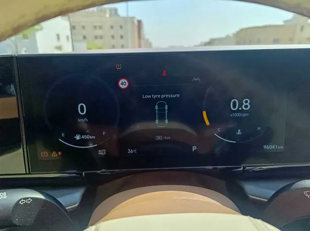 Car image 29