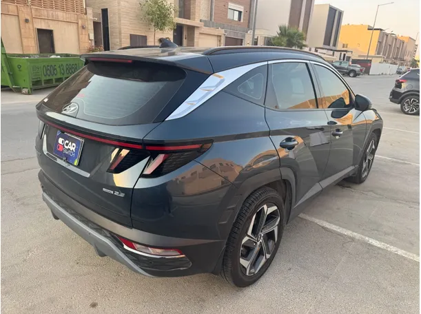Car image 5