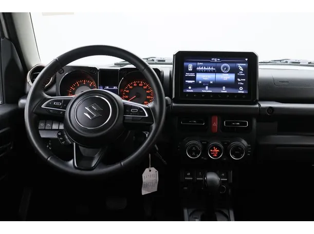 Car image 15