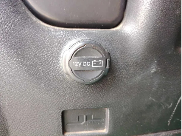 Car image 29