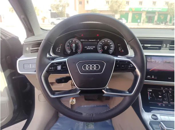 Car image 26