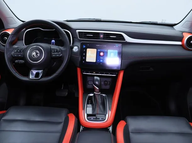 Car image 14