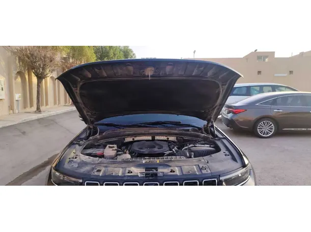 Car image 33
