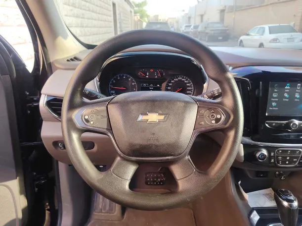 Car image 23