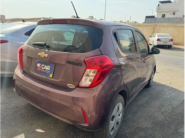 Car image 14