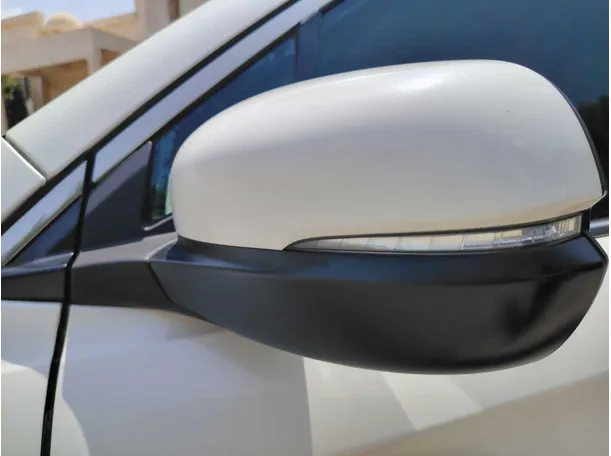 Car image 32