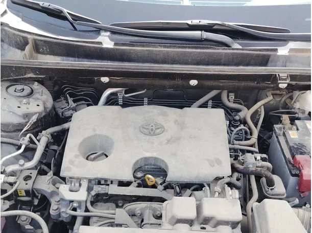 Car image 40