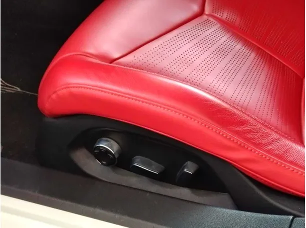 Car image 35