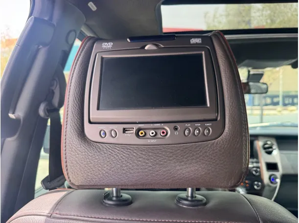 Car image 21
