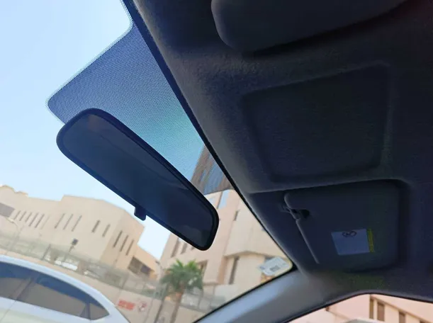 Car image 28