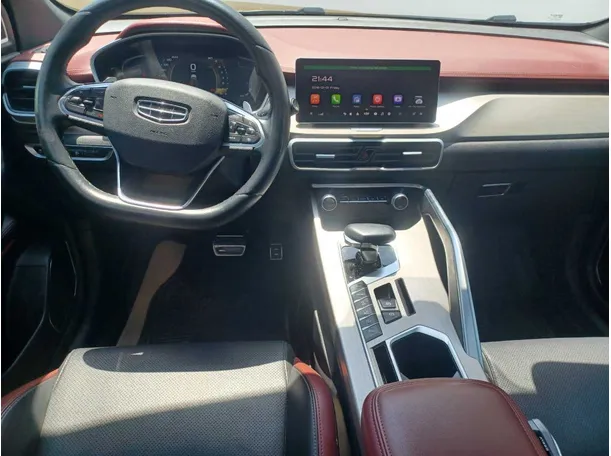 Car image 16