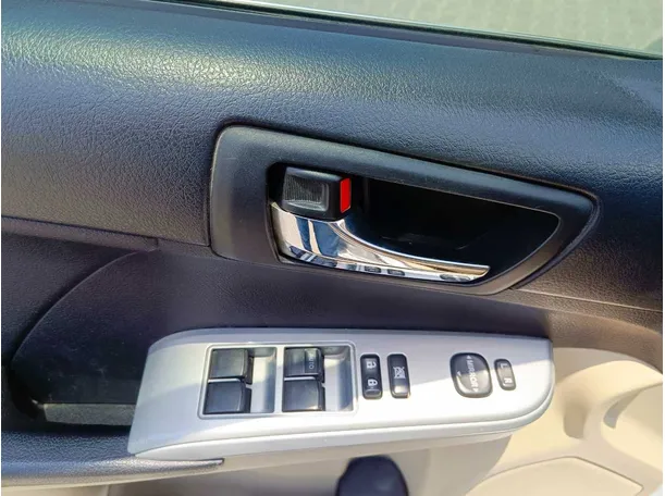 Car image 28