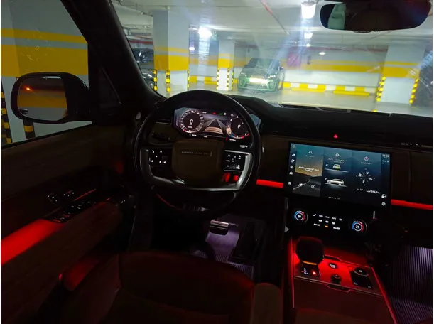 Car image 21
