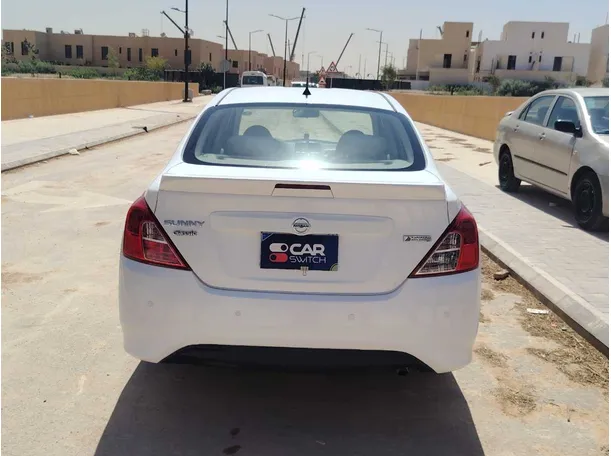 Car image 6