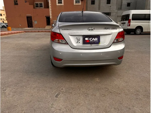 Car image 6