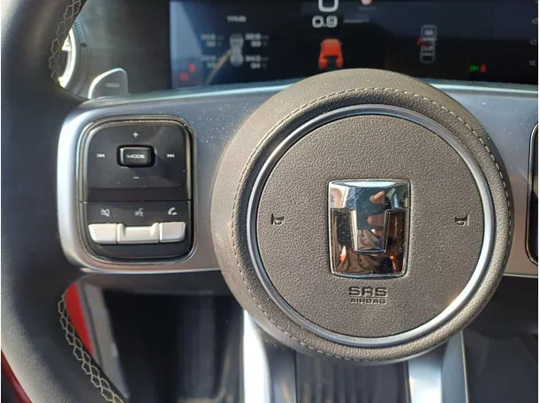 Car image 22