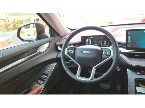 Car image 18