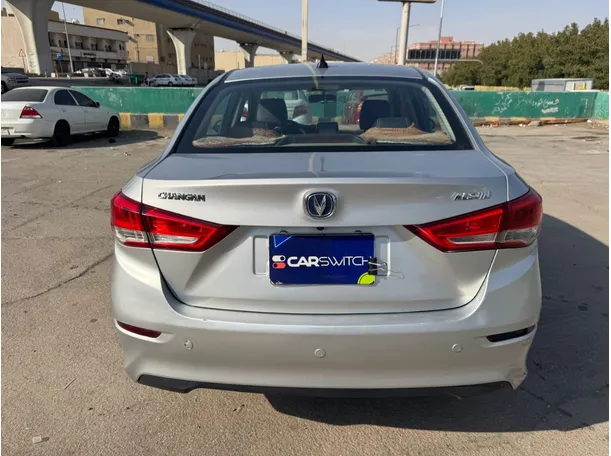 Car image 6
