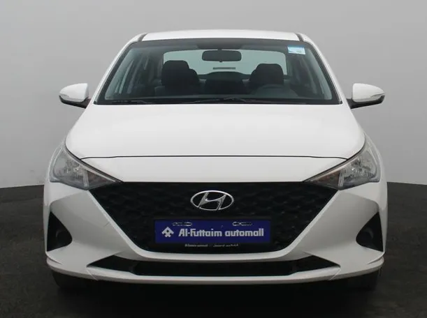 Car image 11