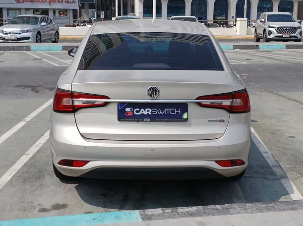 Car image 6