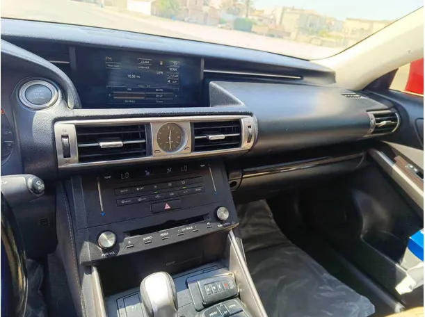 Car image 21