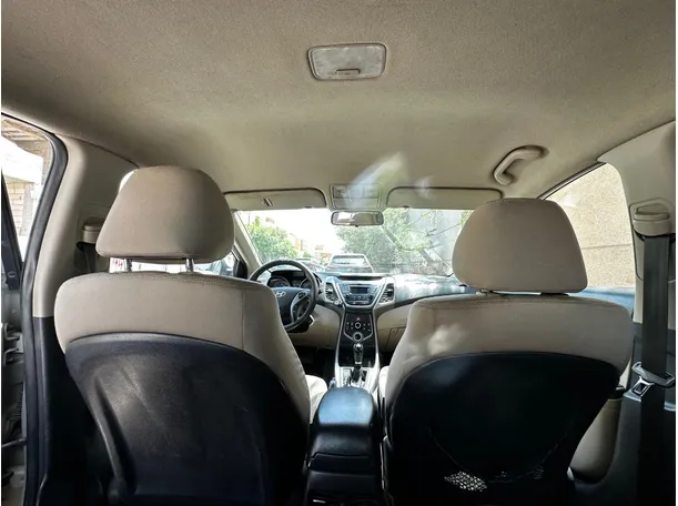 Car image 16