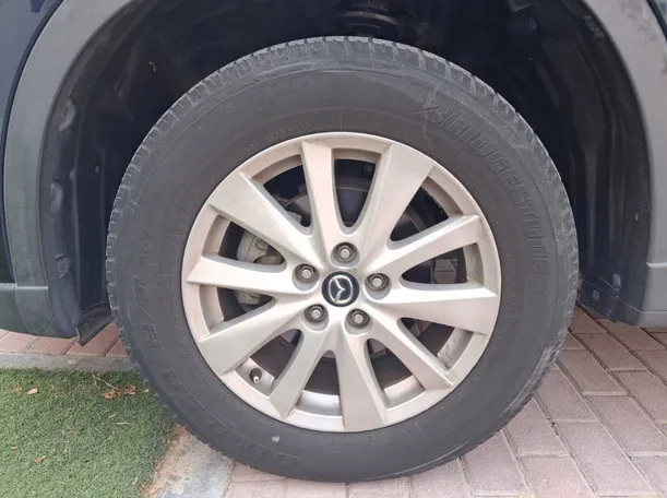 Car image 6